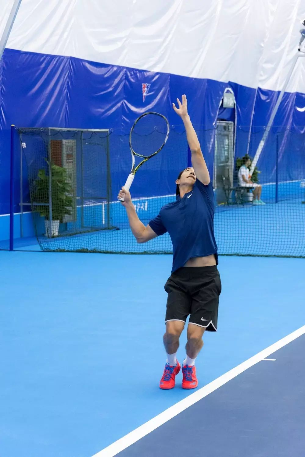 包含网球比赛拉开序幕，杭州队斩获胜利的词条