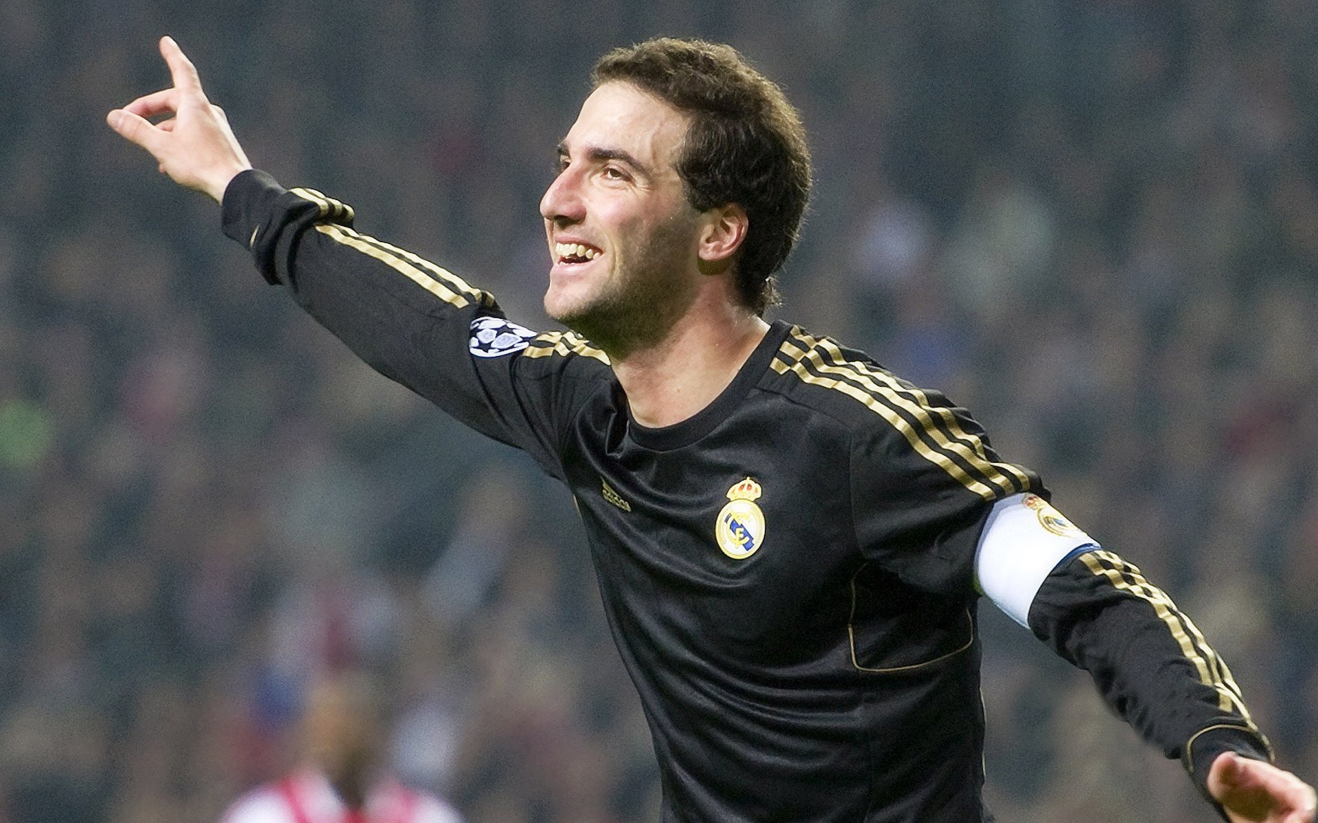 赛道上的逆转，亚特兰大绝杀沙特，F1街道赛的永恒瞬间