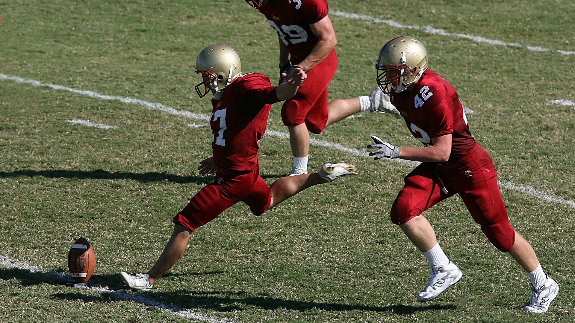 开云在线赛事平台-当圣城银黑遇见辽篮烈焰，一场跨越次元的季后赛翻盘狂想